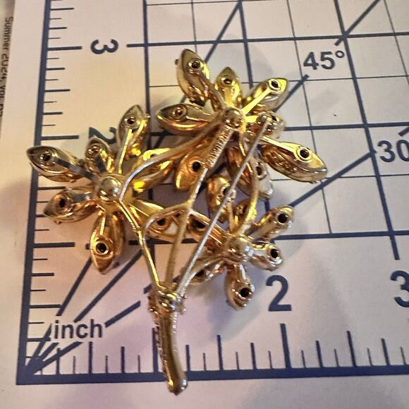 Vintage Vendome Brooch Flower Gold Tone Topaz Color Rhinestones Flower Pin 3 In - Picture 8 of 16